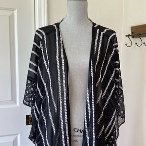 Lane Bryant  Black & White Kimono, One Size.